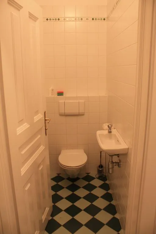 Apartment Schonbrunn Vienna 0*,  Austria